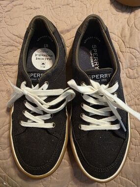 Sperry Men's Black Canvas Boat Shoes with White Laces